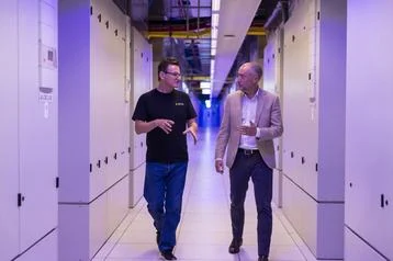 Diraq_Founder_and_CEO_Andrew_Dzurak_and_Jarrod.width-358.webp