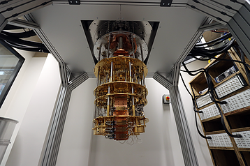 Quantum_Motion_quantum_computer_bottom_shot.width-358