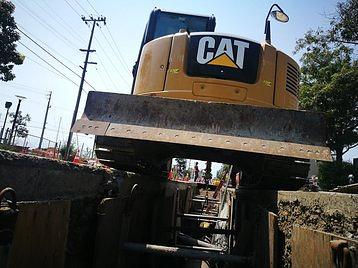 construction.width-358
