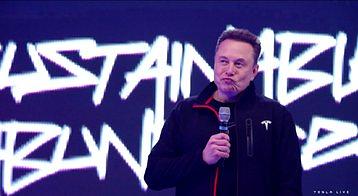 Musk.width-358