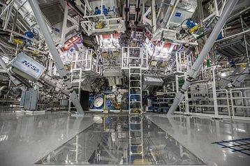 LLNL_fusion_target_chanber.width-358
