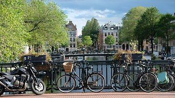 amsterdam-2799491_960_720.width-358