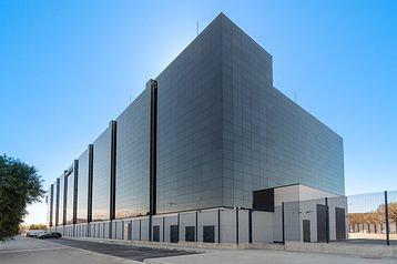 Edged_BAR_Exterior_056_Web.width-358