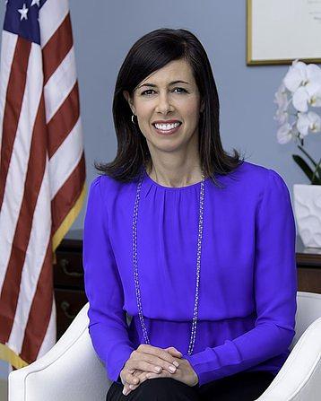 512px-Jessica_Rosenworcel_portrait_2018.width-358